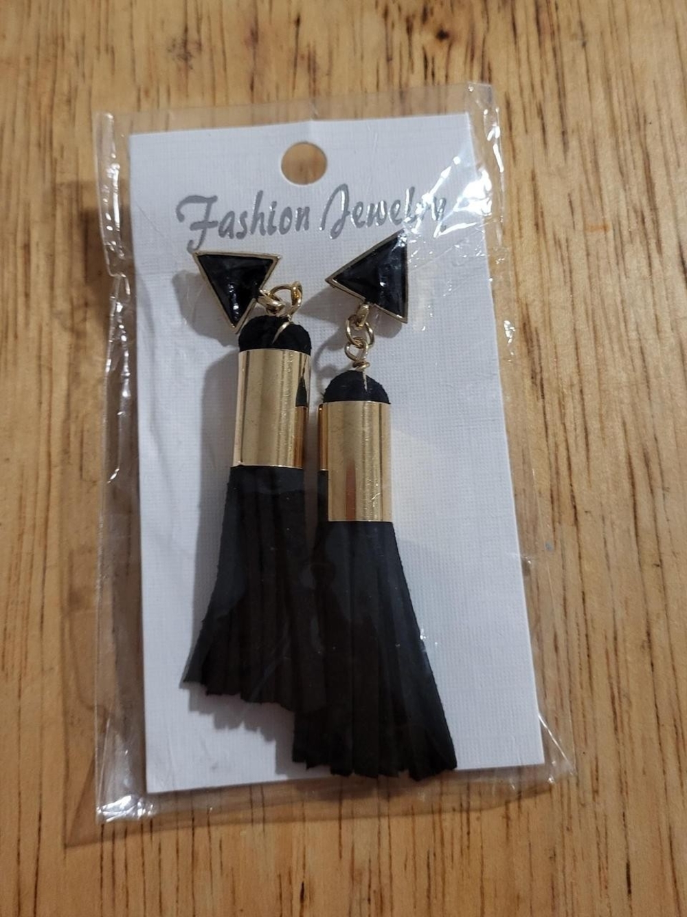 Fashion Jewelry Black and Gold Tassel Drop Earrings with Triangle Studs